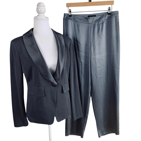 NEW St John Size 10 Satin Pant Suit Knit Blazer Jacket Pewter Wool Blend Evening - Picture 1 of 16